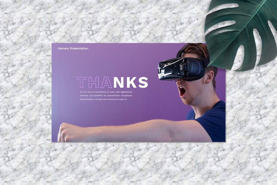 游戏产业发展商业方案Keynote模板 - 顶尖PPT